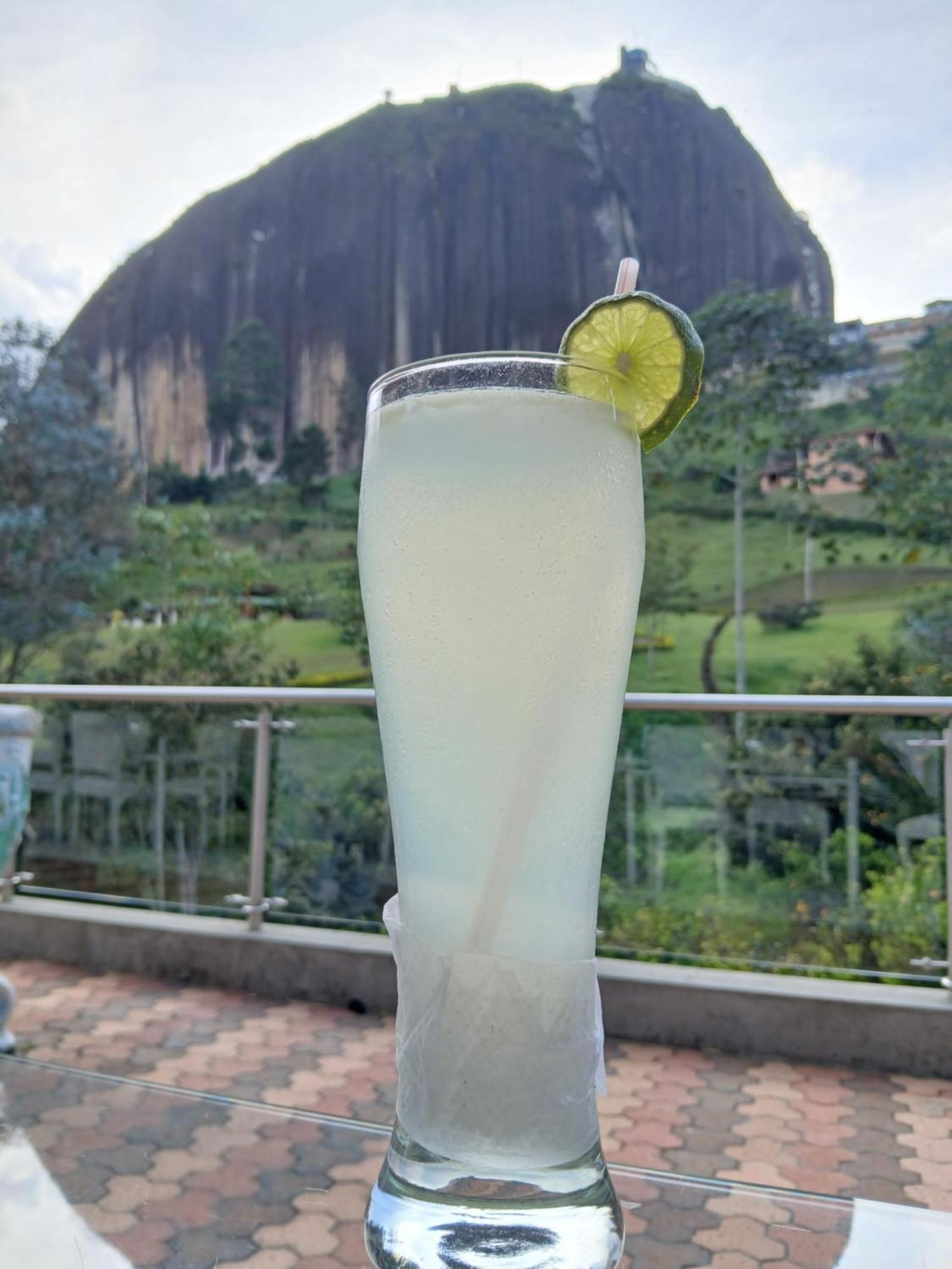 Piedra Del Penol Hotel Guatapé Buitenkant foto